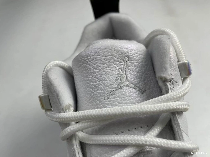 HYPE AIR (2021) 12 DB0733-190 JORDAN RETRO LOW EASTER 0820